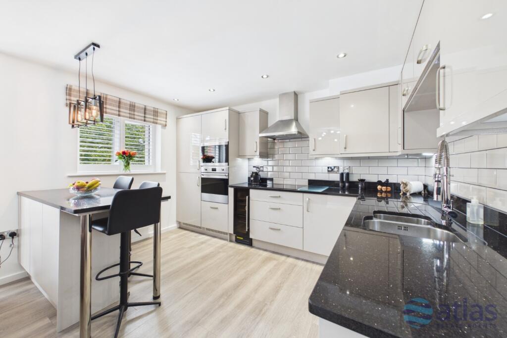 Apartment in Liverpool - More