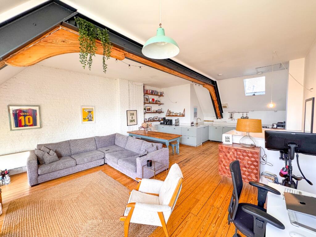 Main image of property: Schoolhouse Yard, Bloomfield Road, Woolwich, London, SE18 7JD