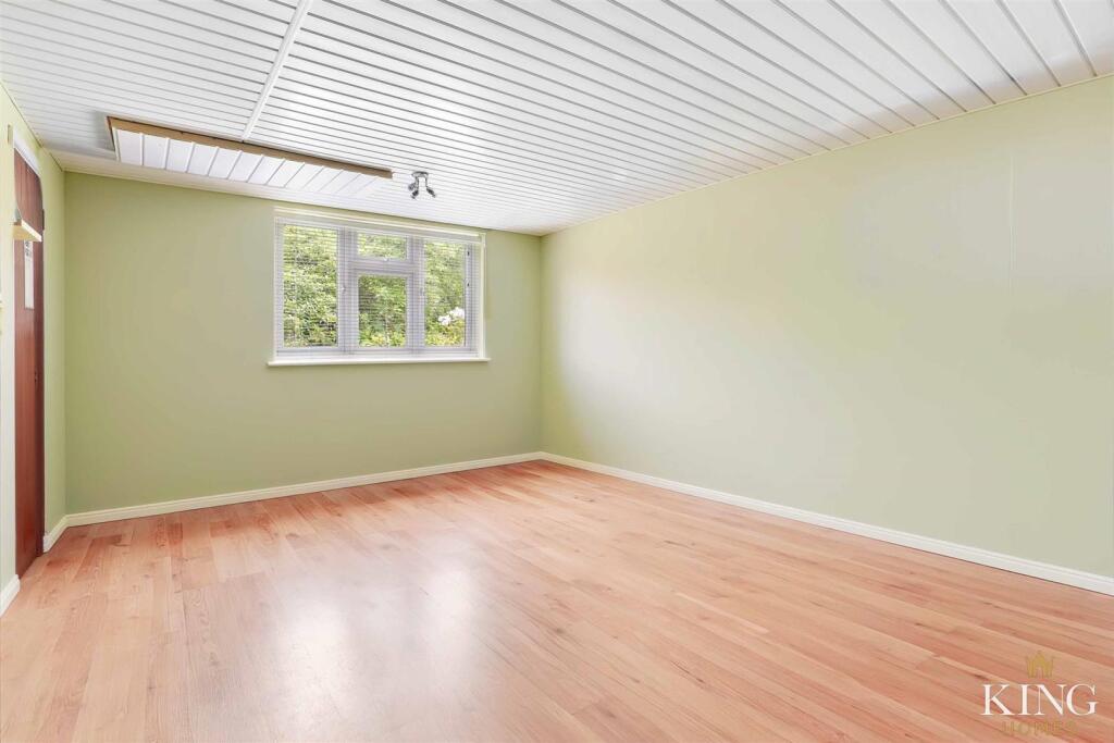 House in Stratford-on-Avon, Arrow with Weethley CP - View 3