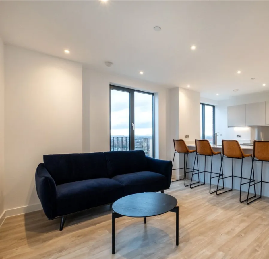 Apartment in Salford, Greater Manchester - View 6