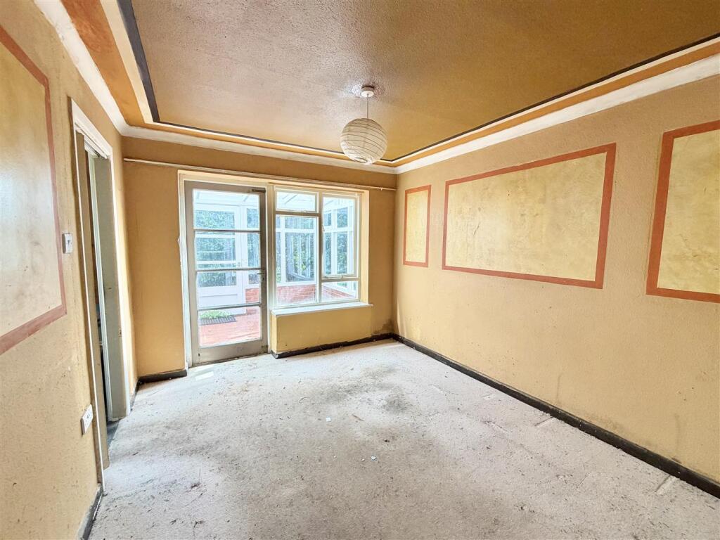 34 Highfields, Shrewsbury, SY2 5PH photo 3