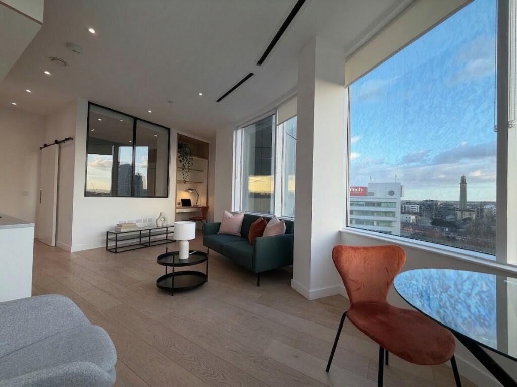 Main image of property: Great West Road, London, TW8