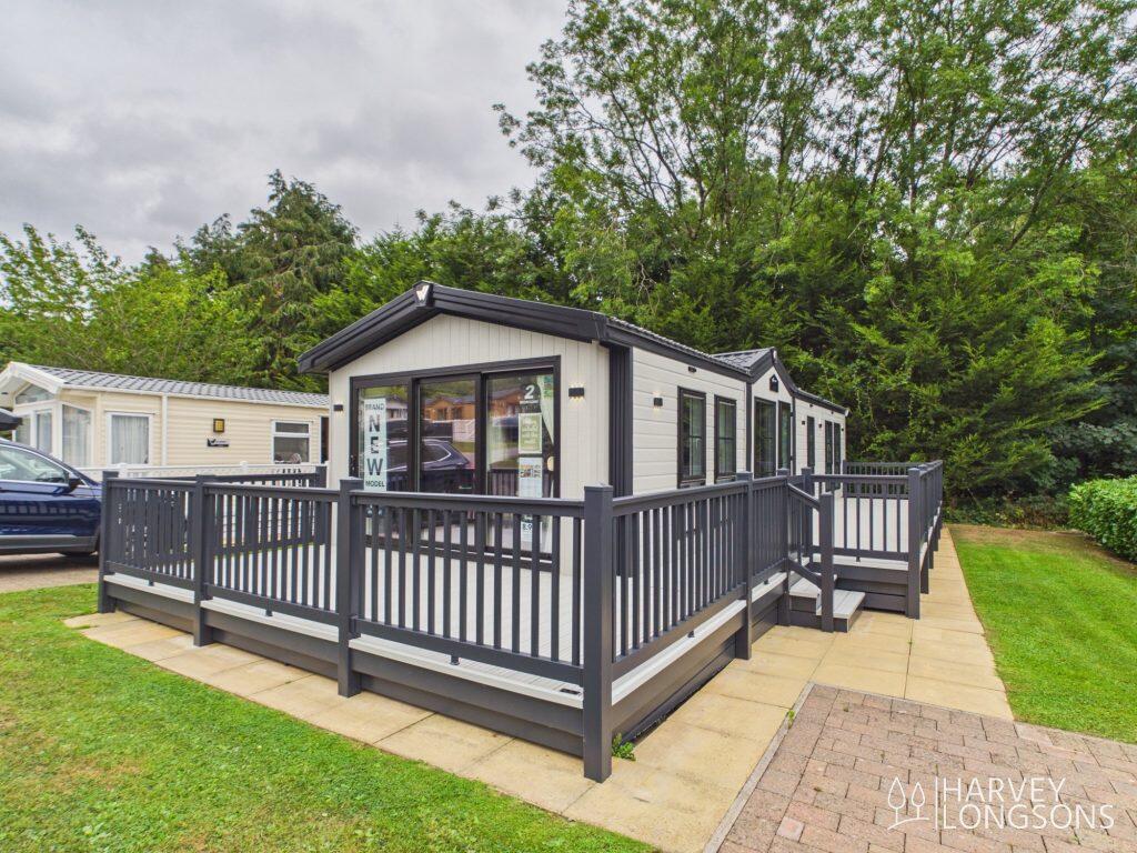 2-bed caravan on Plas Coch Country and Leisure Retreat, £154,995