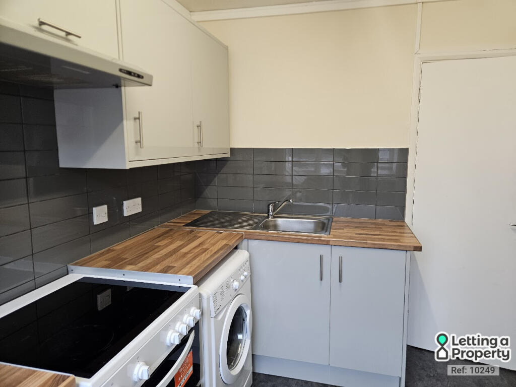 Main image of property: Beaulieu Road, Fairview Parade, Beaulieu Road, Hythe, Southampton, Hampshire, SO45 5GT