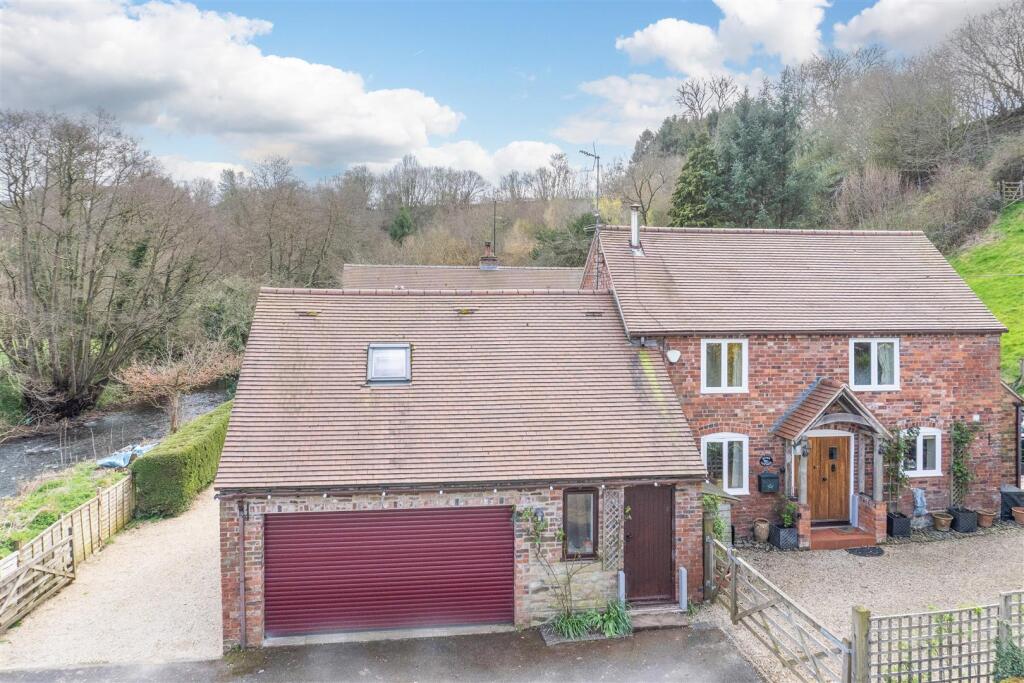 Cleobury Mortimer, Kidderminster, DY14 8QE photo 3