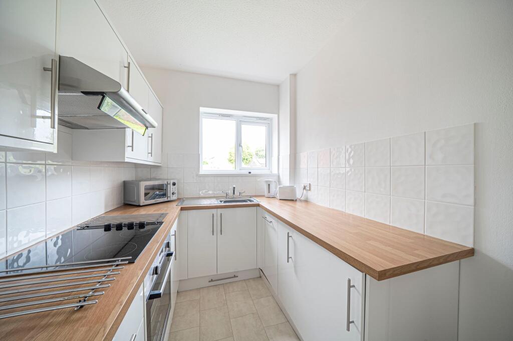 Apartment in Salisbury - More