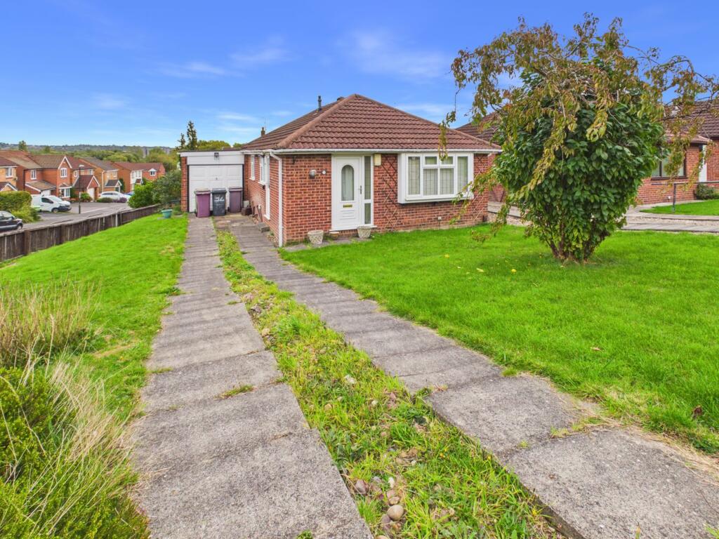 2-bed bungalow on Erica Drive, South Normanton, DE55, £180,000