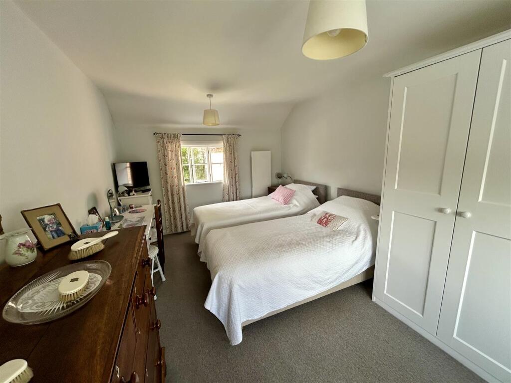 House in Kingsland, Herefordshire - More