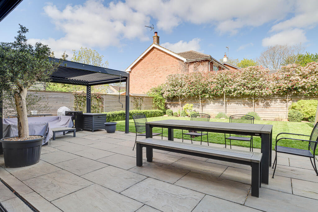 Additional image 20 of Grant Gardens, Harpenden, Hertfordshire, AL5