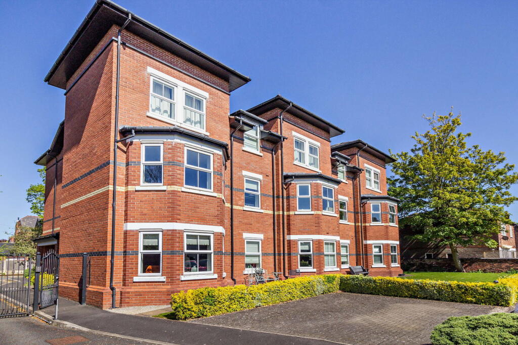 Main image of property: Holmefield, Sale, M33