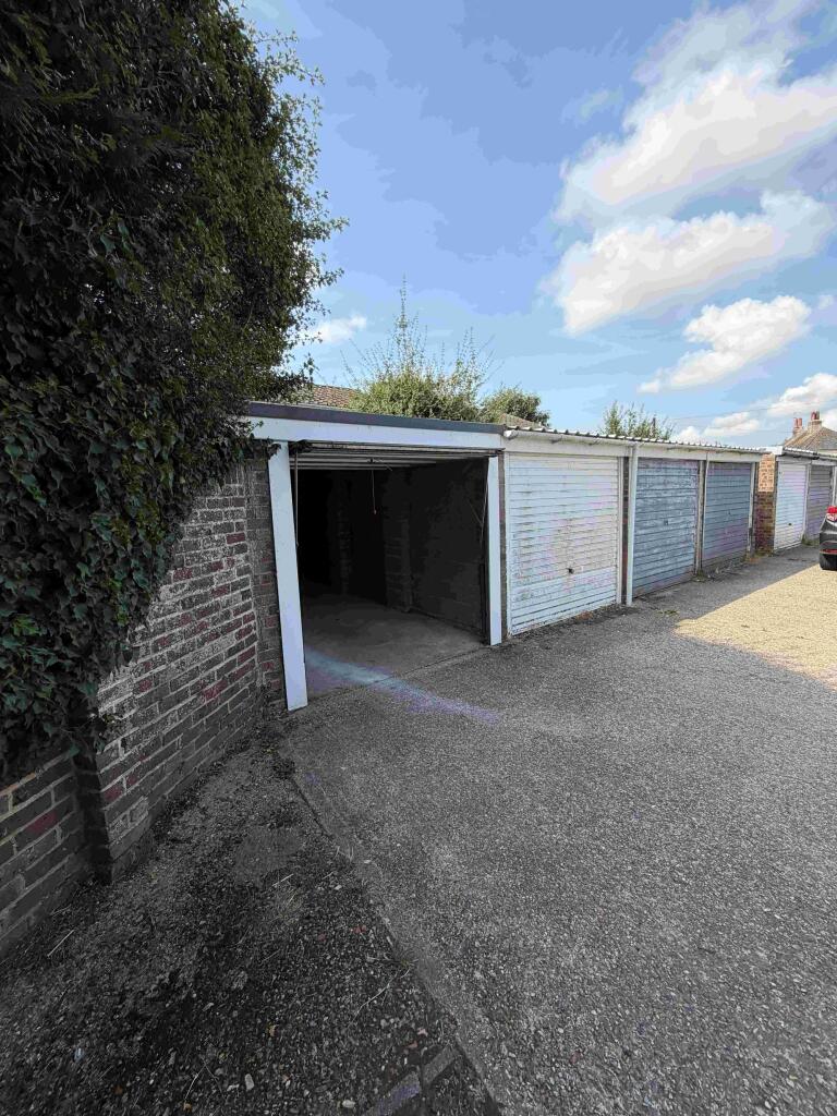 Main image of property: Saltings Way, Upper Beeding, BN44