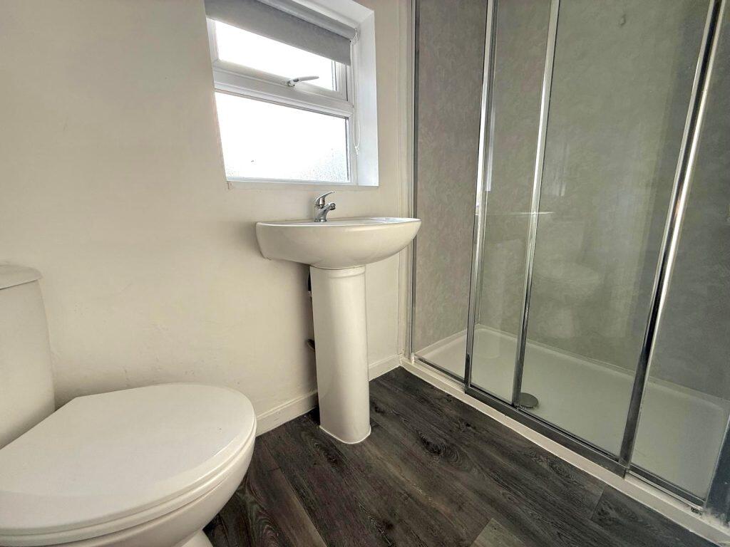 Apartment in Newcastle upon Tyne - View 4