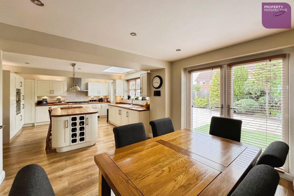 House in Oldham - View 4