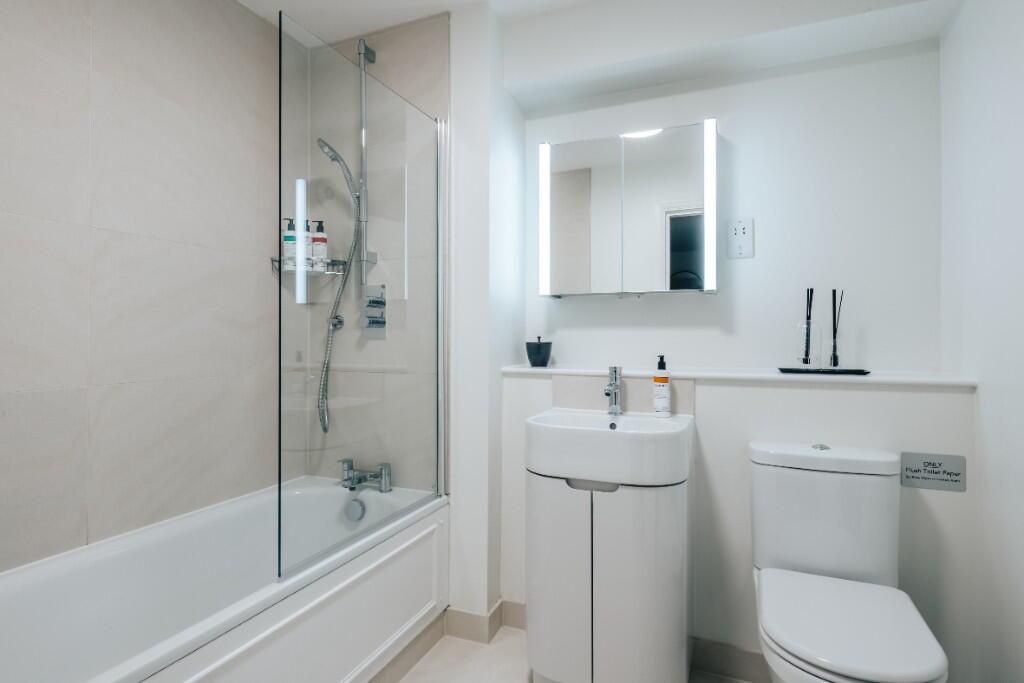 2 bedroom serviced apartment for rent