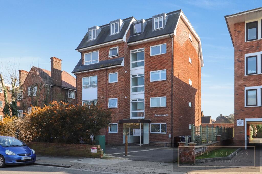 Main image of property: Torrington Park, North Finchley, London, N12
