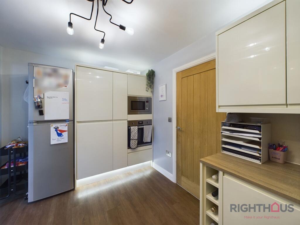 Additional image 6 of Lime Vale Way, Bradford, BD6