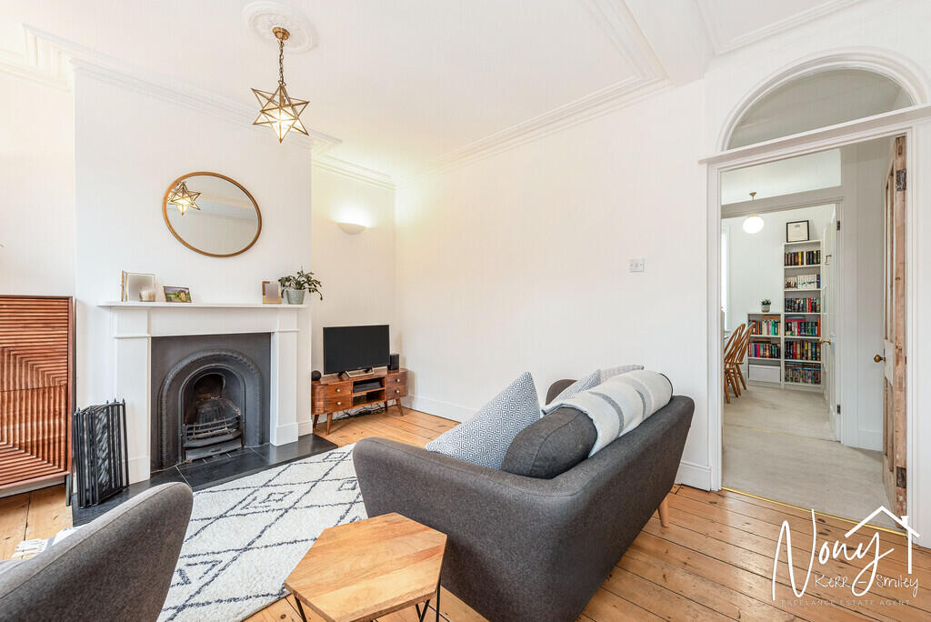 House in Winchester, Hampshire - View 5