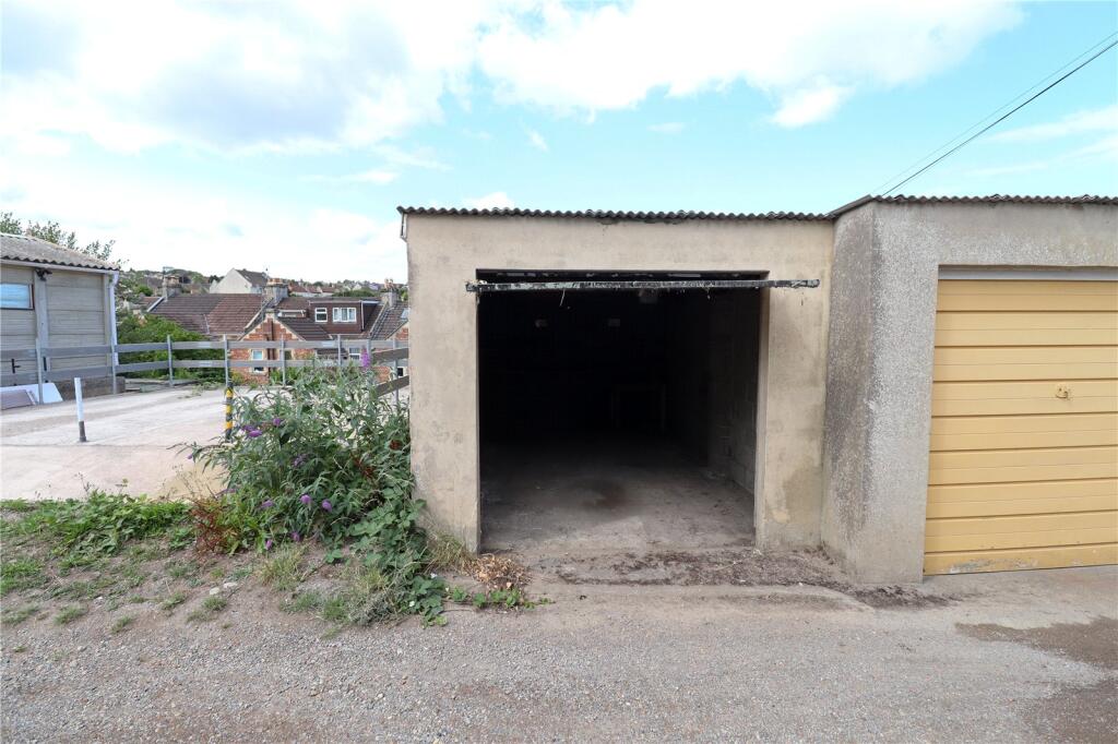 Claude Vale, Oldfield Park, Bath, BA2 - View 2