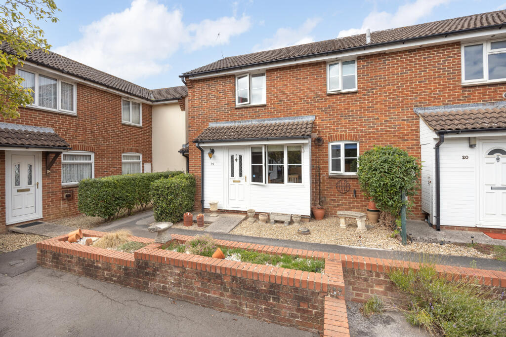 Main image of property: Buckleaze Close, Trowbridge