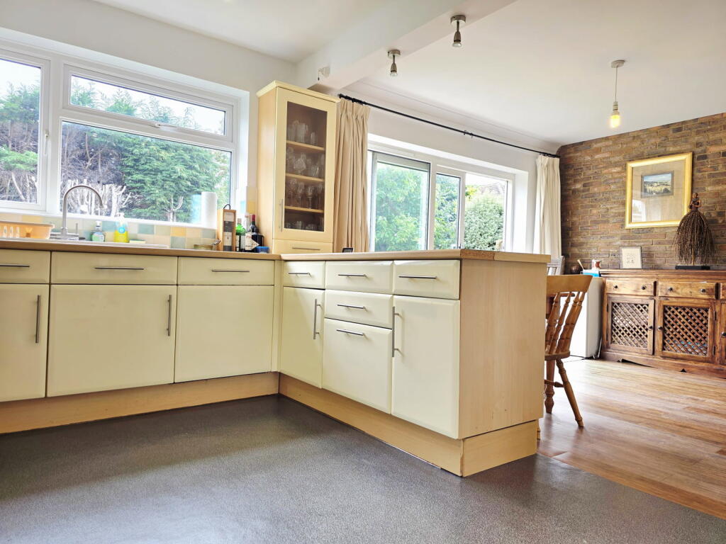 House in Canterbury, Barton Estate, St. Martin's - View 5
