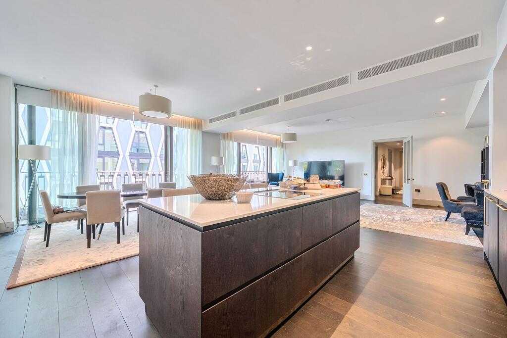 Main image of property: 55 Victoria Street, London, SW1