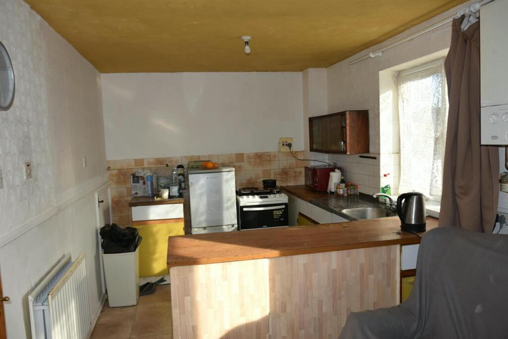 Purbeck Close, Halesowen photo 3