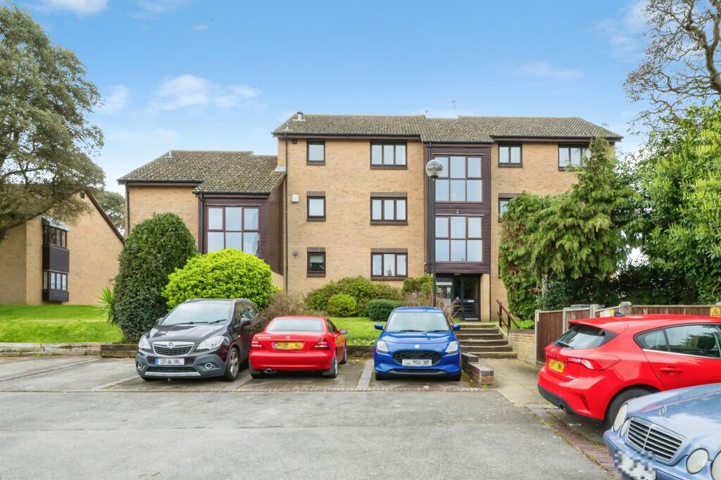 Main image of property: Netley Cliff, Netley Abbey, Southampton