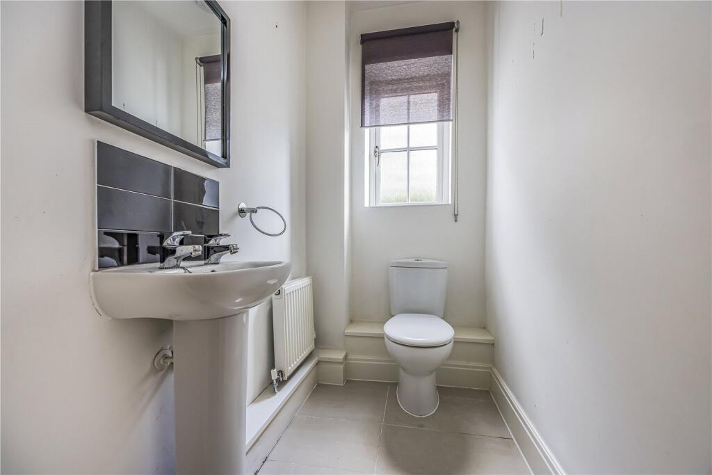 House in Chichester, Westhampnett - View 4