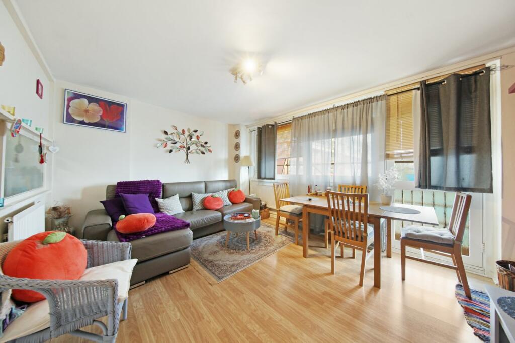 Apartment in Mitcham, Merton - View 3