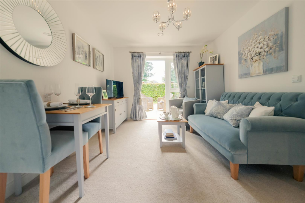 Main image of property: Reading Road, Henley-On-Thames - Oxfordshire