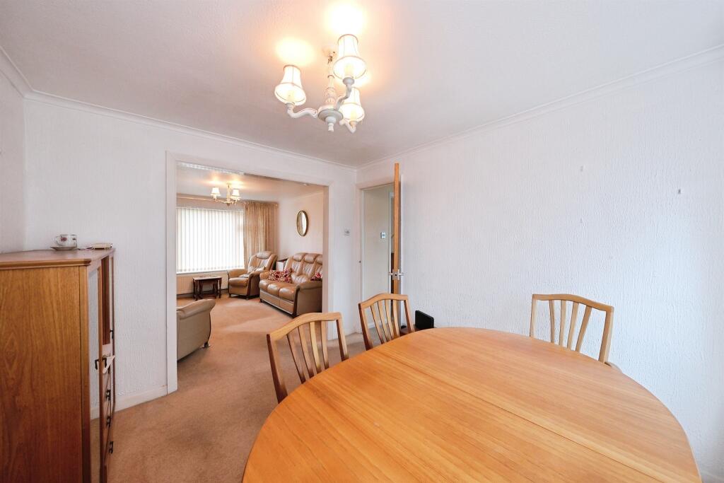 House in Chesterfield, Derbyshire - More