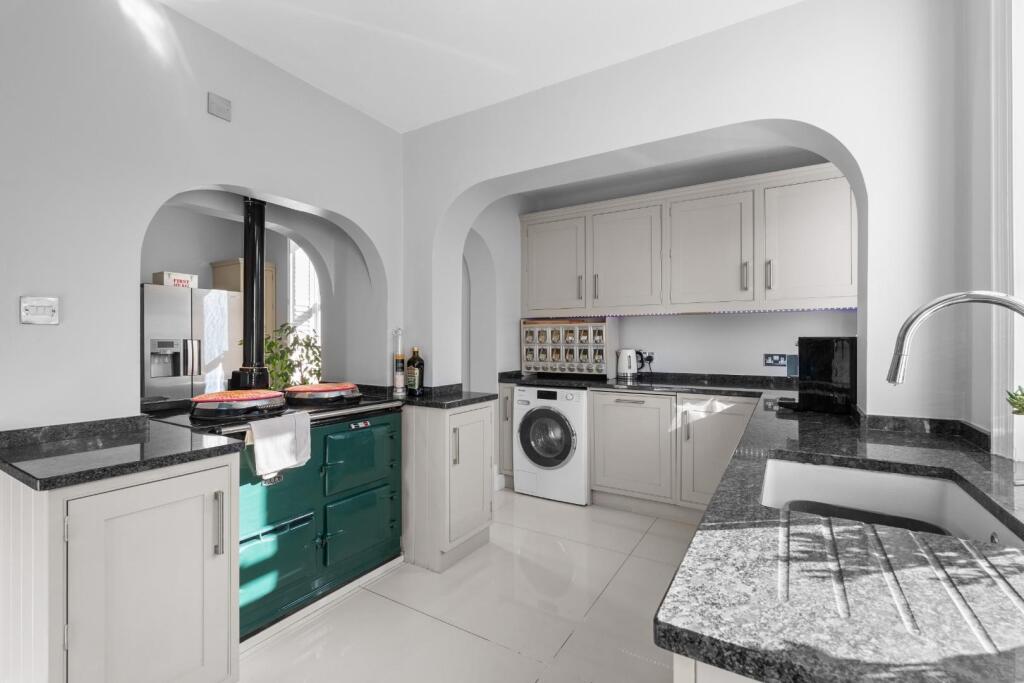 House in Leamington Spa, Milverton, Royal Leamington Spa - View 3