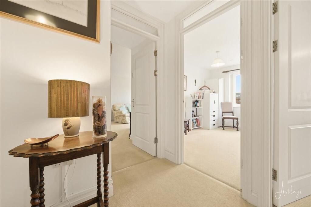Apartment in Newton, Mayals, Mumbles - View 4