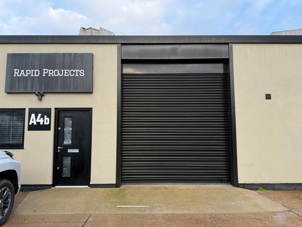 Base Business Space, Industrial – A4b