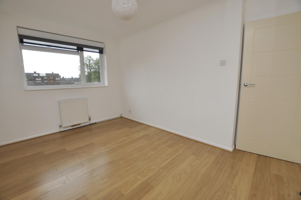 Apartment in Chelmsford - View 5