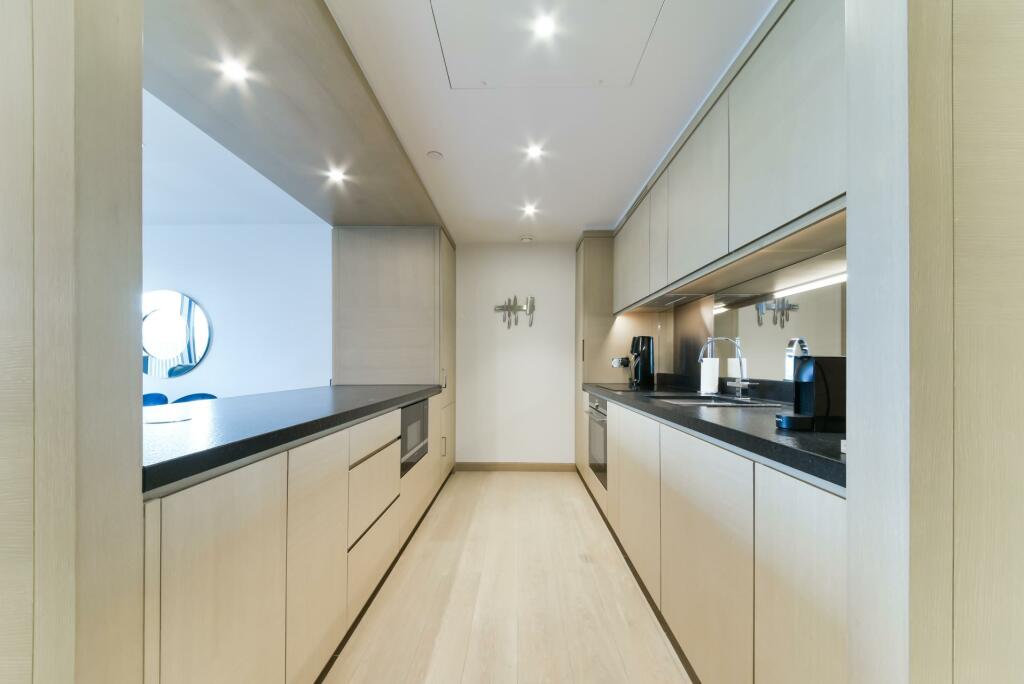 Apartment in London - View 4