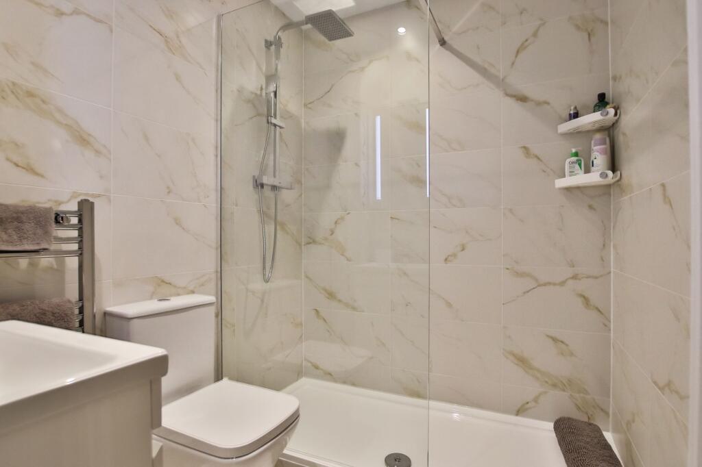 Apartment in Worcester - View 3