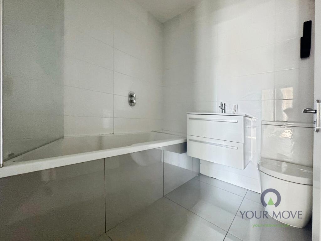 Apartment in London - View 5