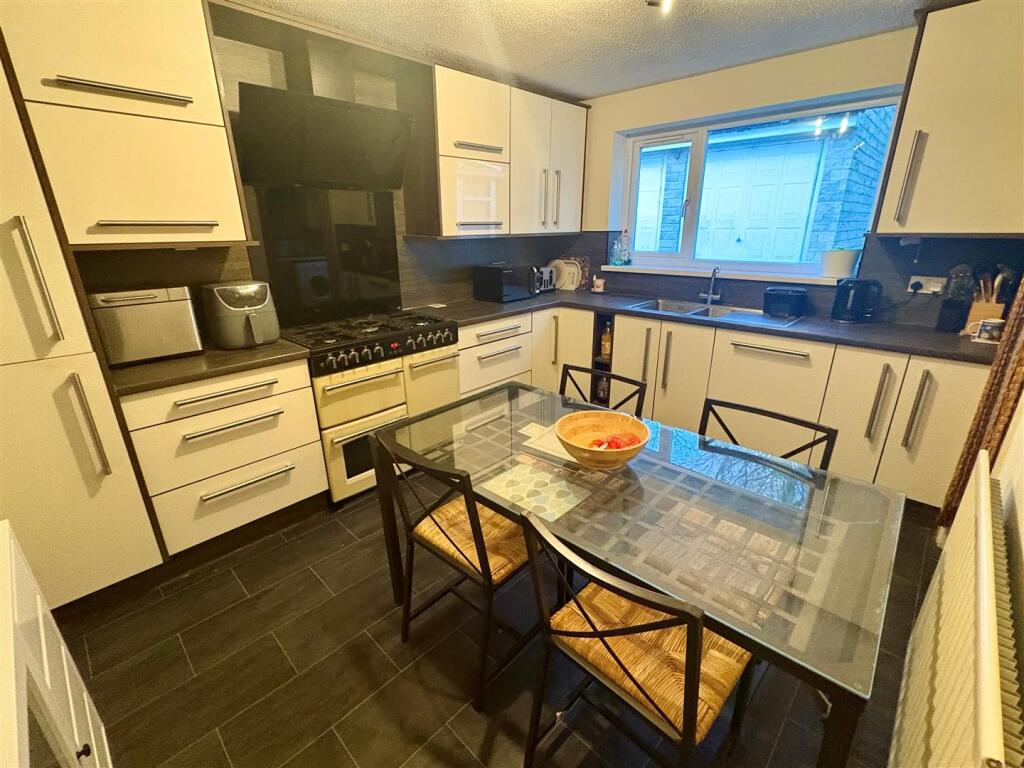 Additional image 3 of Oakleigh Road, Clayton