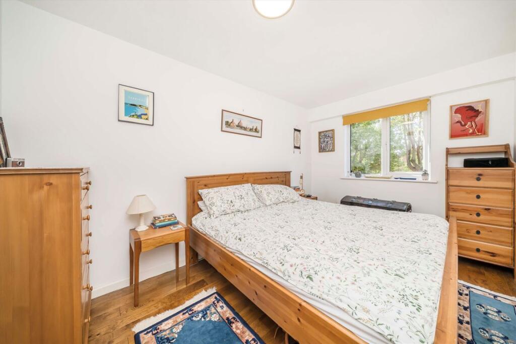 Apartment in London, Norbiton - View 4