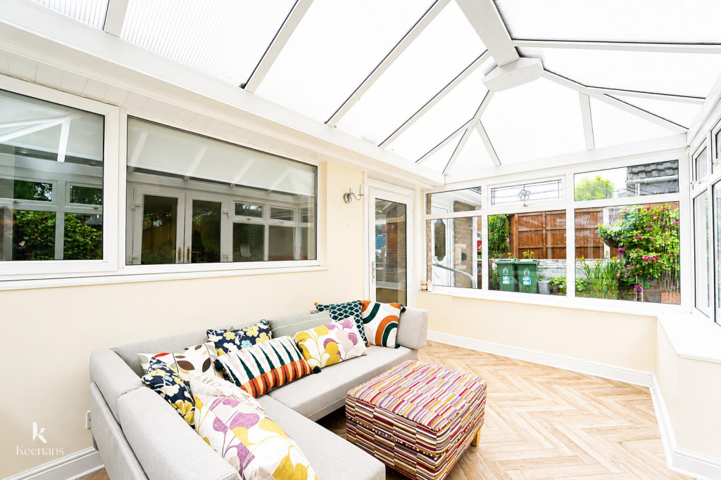House in Hyndburn, Oakenshaw - View 4