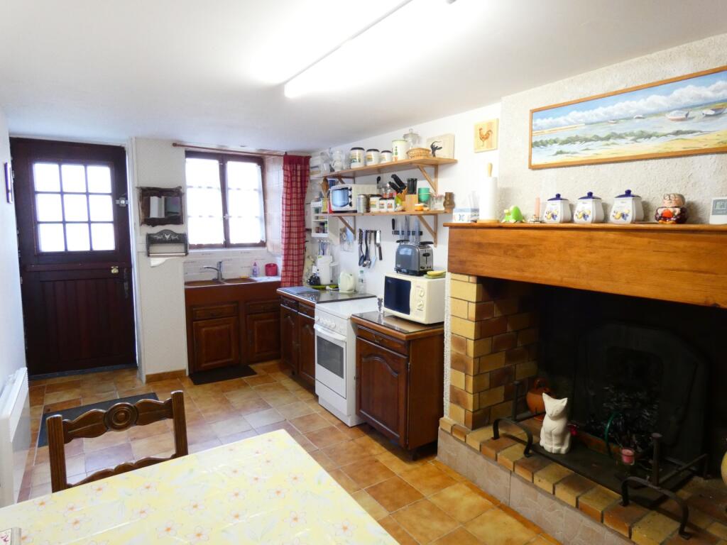 Main image of property: 17120 mortagne-sur-gironde