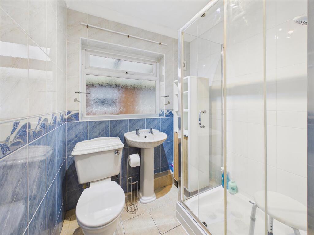 Woodland Avenue, Elloughton photo 5