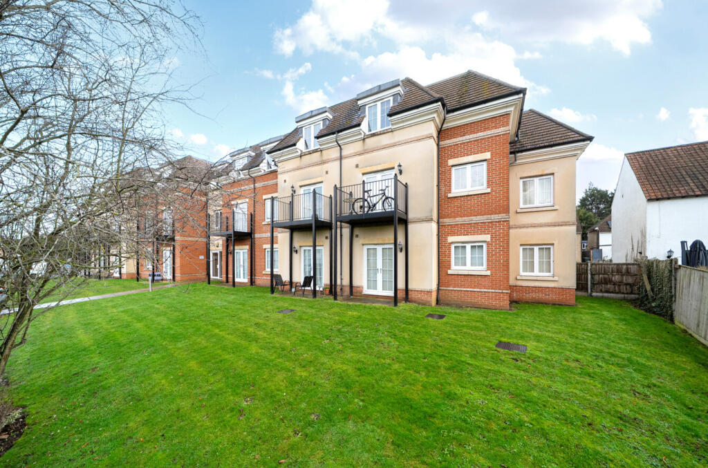 Main image of property: Navarre Court,  Primrose Hill, Kings Langley WD4 8FS