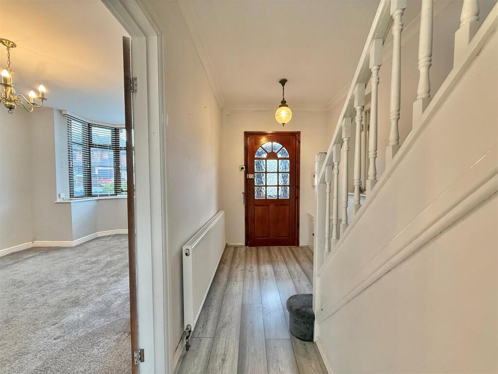 House in West Midlands - View 3