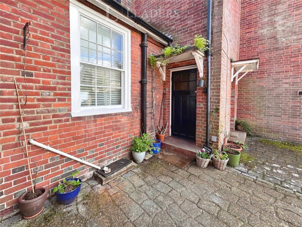 Main image of property: Leigh Road, Havant, Hampshire