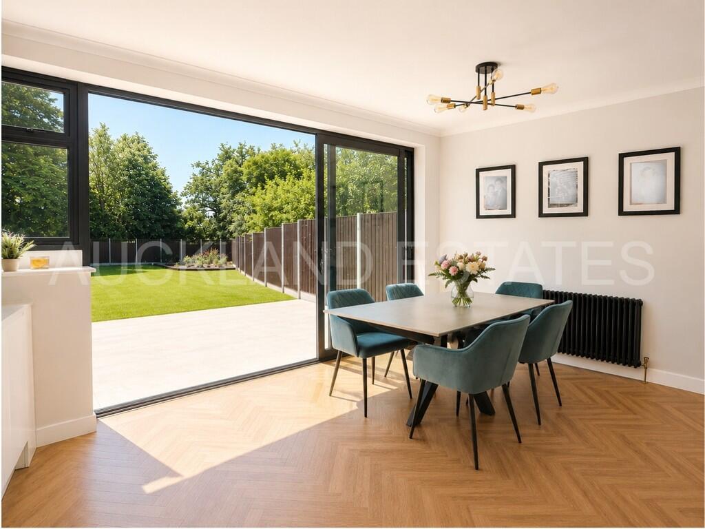 House in Enfield - View 4