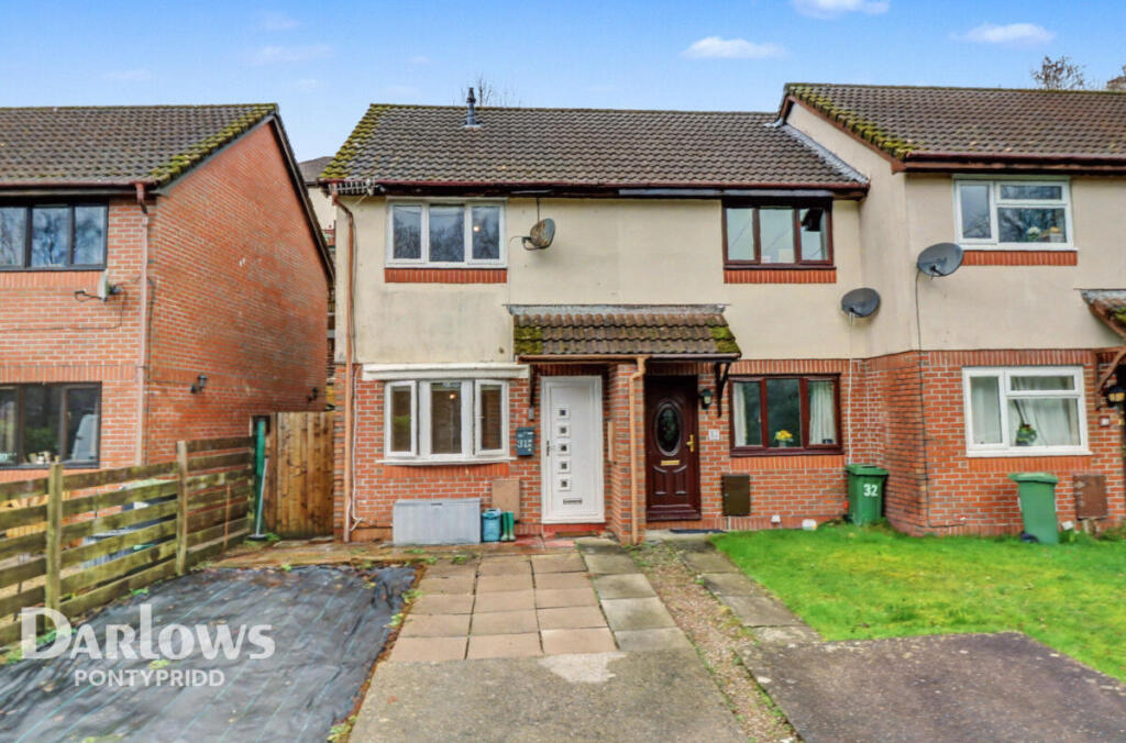 Main image of property: Ynys Hir, Pontypridd