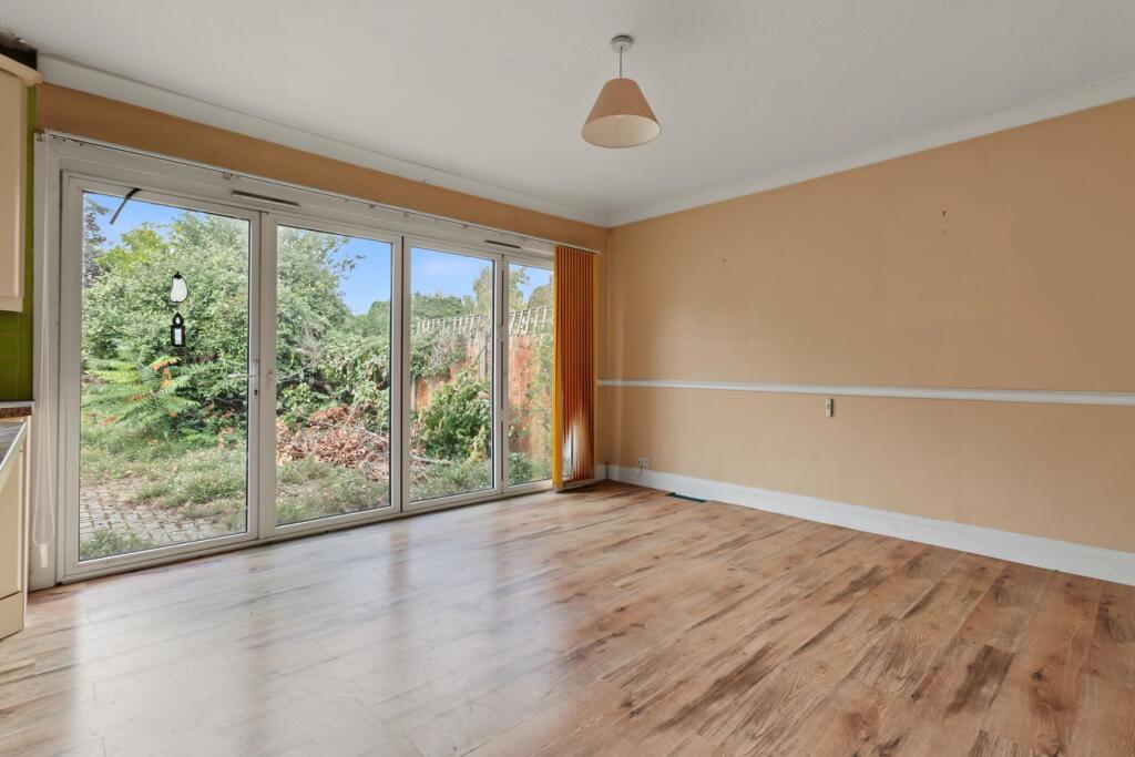 House in Southend-on-Sea, Essex - View 4
