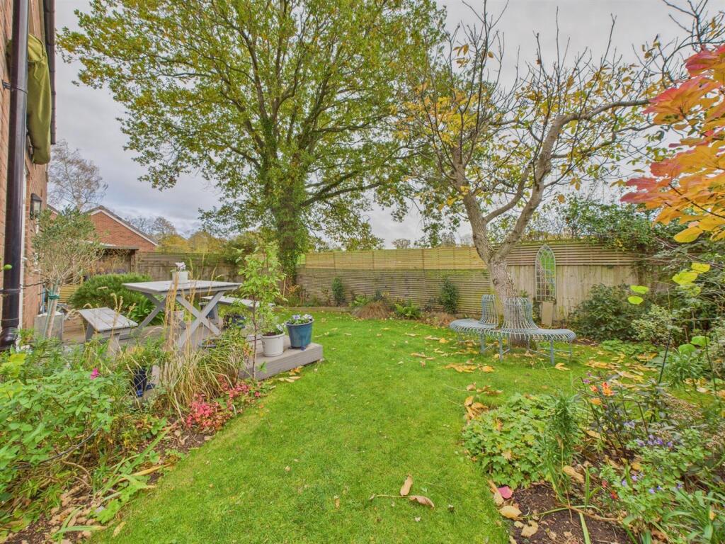 3 Beckford Grove, Upton-Upon-Severn, Worcester photo 3